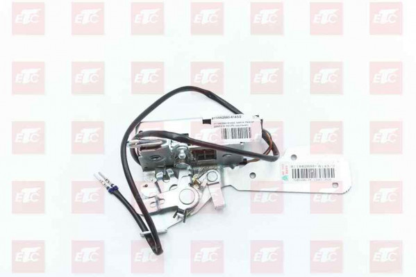 811W62680-6143/2 ЗАМОК ЛЕВОЙ ДВЕРИ В СБОРЕ — 1