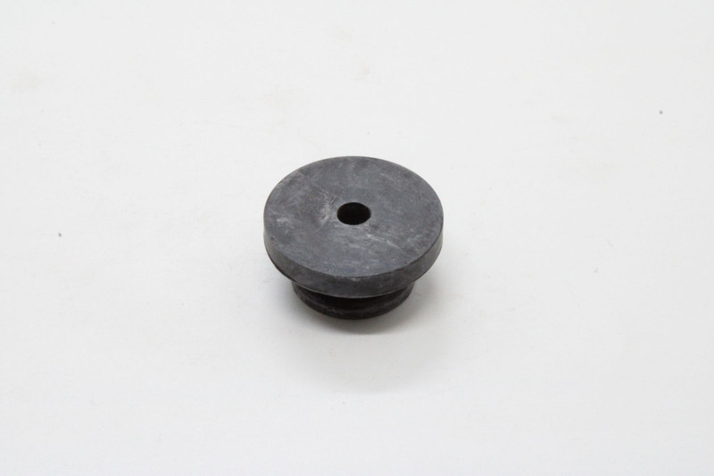 DT 380075 Резиновый бочонок крепления бампера — 3