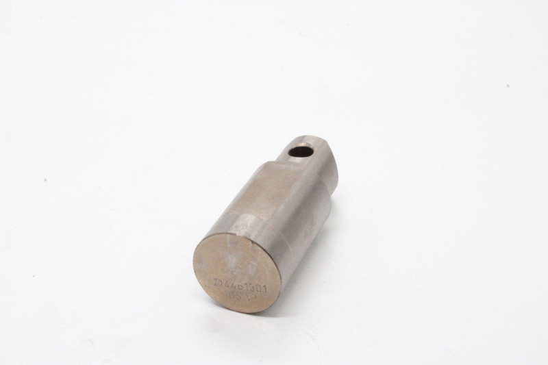 ZF 4461301105 Вал крестовины дифференциала — 2