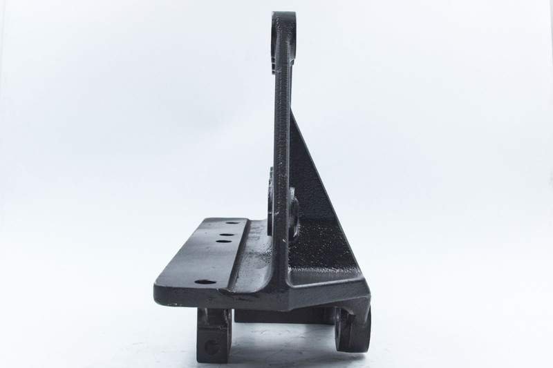 DZ95259690103 Кронштейн передней рессоры задний левый — 3