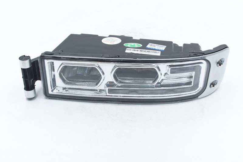 CNHTC 811W25320-6003 Фара противотуманная левая с поворотником LED — 1