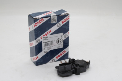 1986AE0102 Реле-регулятор генератора