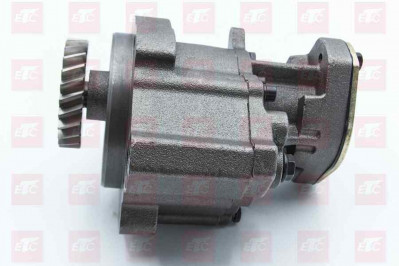 3821579 Масляный насос