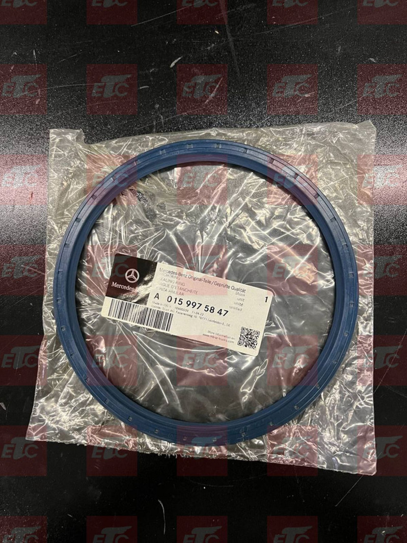 A0159975847 Сальник ступицы 160*180*10 — 2