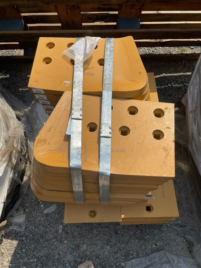 P150-70-21356 Нож боковой левый SD22/SD23