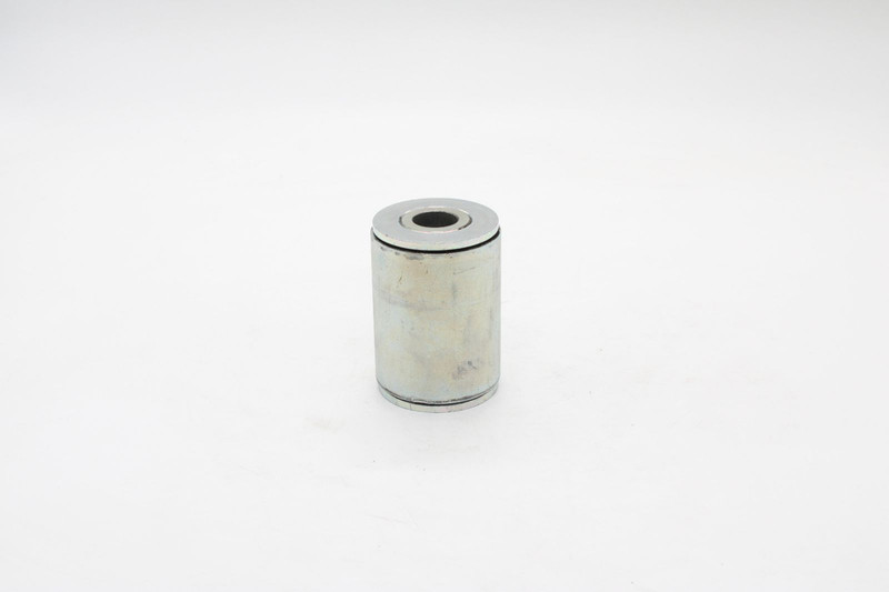 81437220099 Втулка передней рессоры — 2