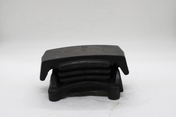 710W962100554 Подушка задней рессоры правая — 3