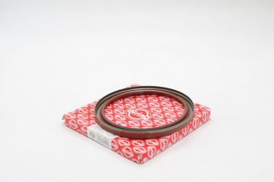 768057 Сальник задней ступицы 145*175*13-FPM