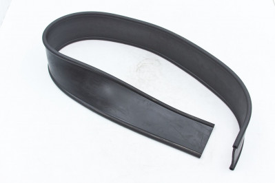 WG9925551062 Лента резиновая стяжки топливного бака