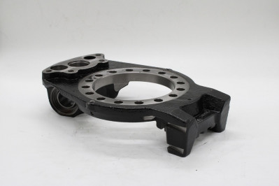 SA 036447 Суппорт тормозных колодок прав.