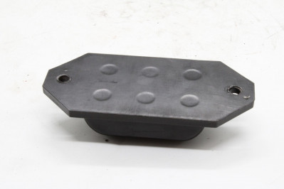 710W96210-0379 Отбойник моста заднего