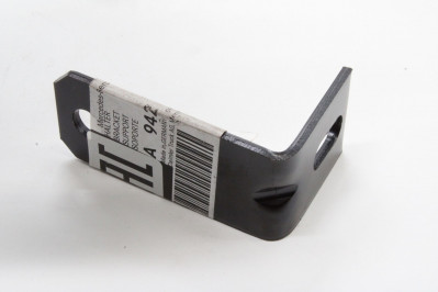 A9425061640 Кронштейн радиатора