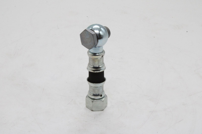 VO 23701845 Шланг маслоохладителя КПП — 2