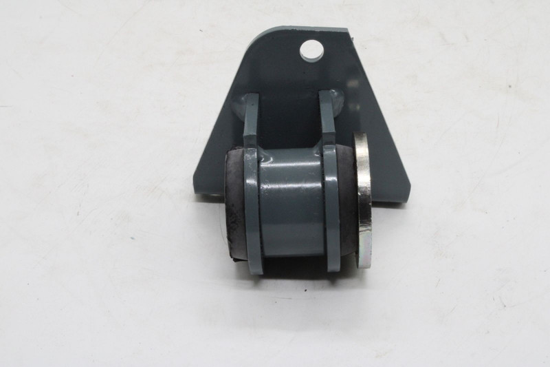 SEM 9591 Подушка радиатора правая MAN TGA — 2