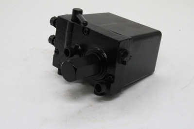 45429 Насос подъема кабины