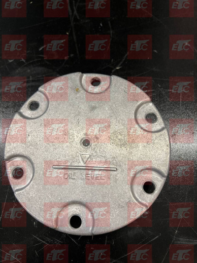 VO 21940435 Крышка обоймы ступицы