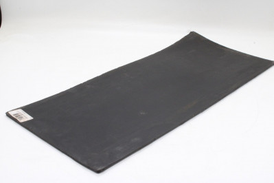 5511-8404282 Брызговик задний короткий 570*240