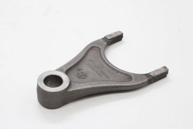 DZ90149320041 Вилка блокировки межосевого дифференциала