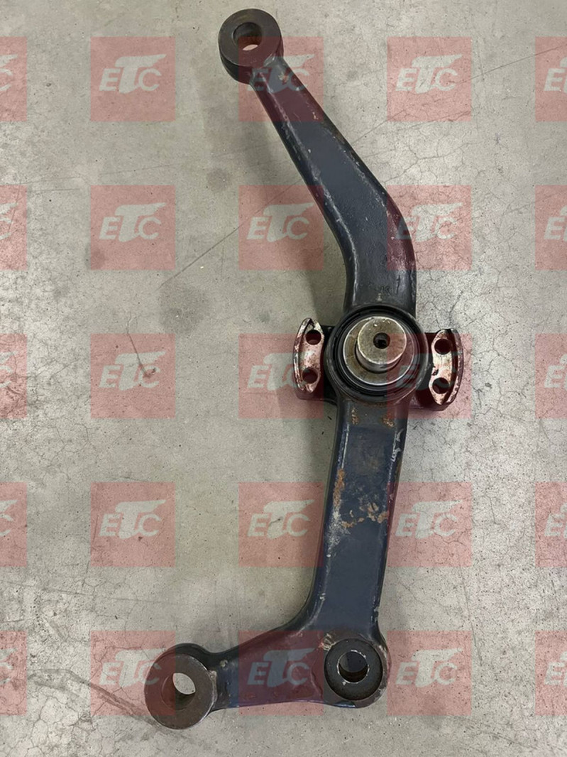 2021661425 Рычаг двухплечий в сб. — 2