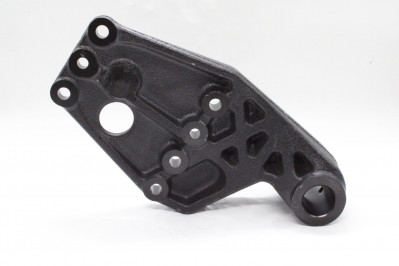 A94932202037390 Кронштейн крепления рессоры зад.прав.