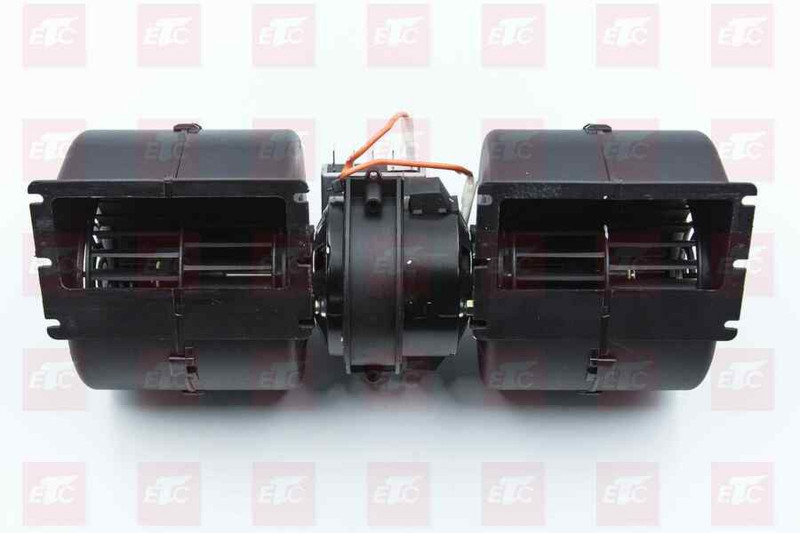 17Y-58B-09000-2 Моторчик отопителя — 2