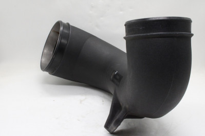 A9485280407 Патрубок воздушного фильтра пластик.