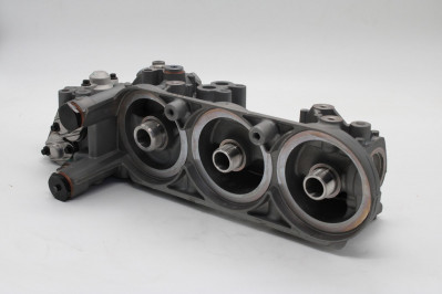 VO 22114765 Корпус масляного фильтра