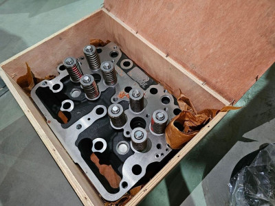 4915442 Головка блока цилиндров в сборе