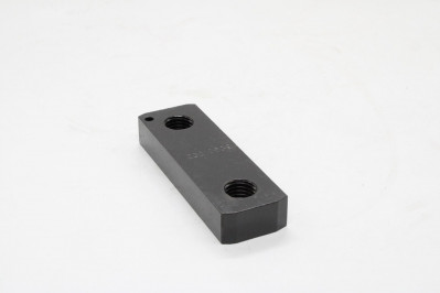 VO 23219839 Серьга передней рессоры