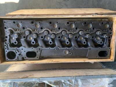 7N8866 Головка блока цилиндров в сборе