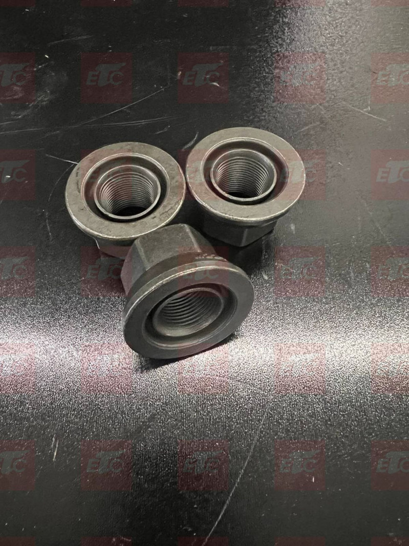 VO 21303956 Гайка колесная M22x1,5-10 H=30мм — 2