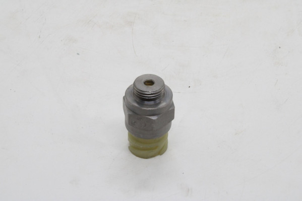 81255030275 Пневмовыключатель передний мост — 2