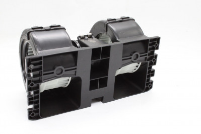 DT 382053 Моторчик отопителя в сб. с корпусом