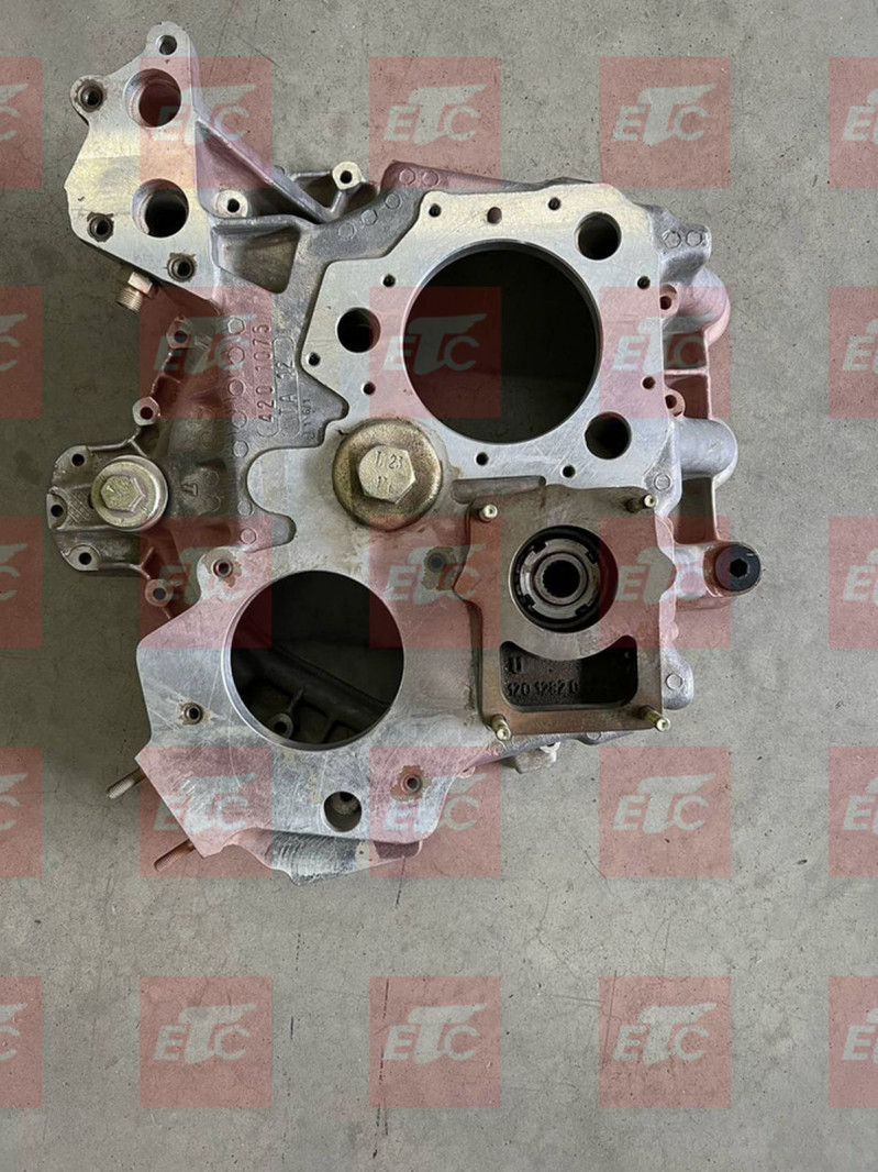 2070300934 Плита передняя ДВС — 1