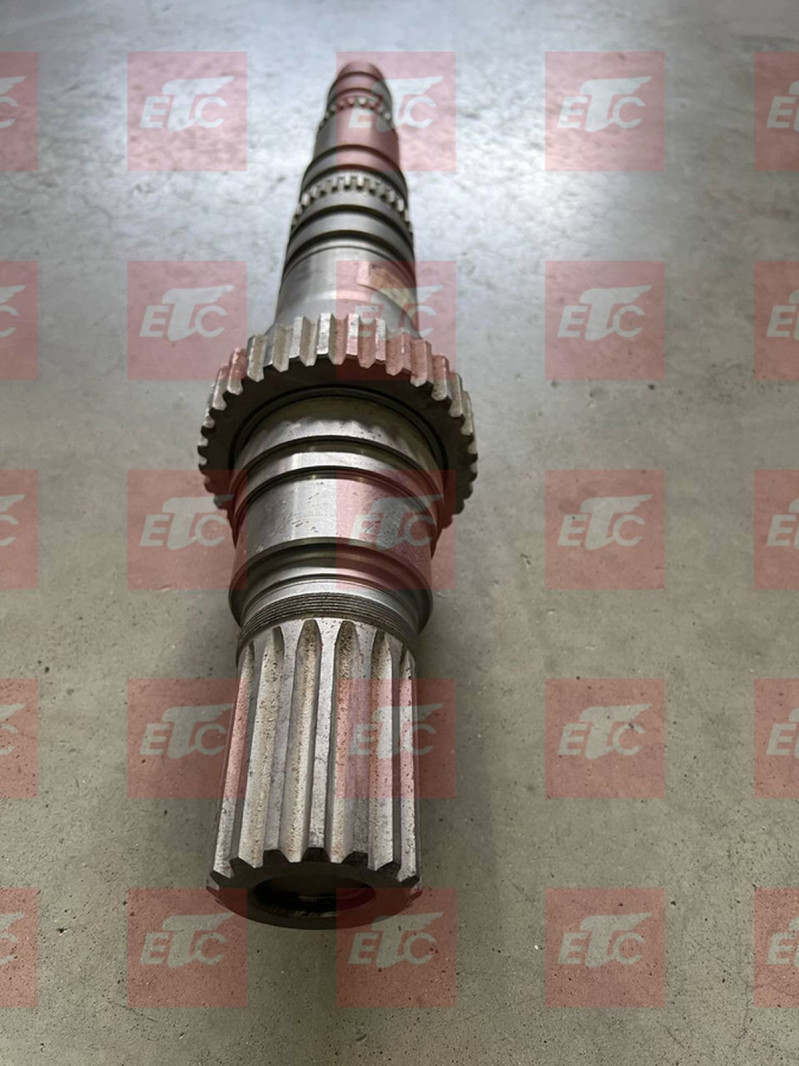 2071080444 Вал ведомый КПП — 2