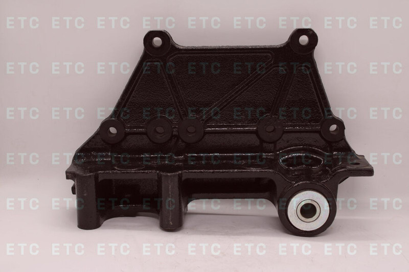 81413016163 Кронштейн передней рессоры слева — 6