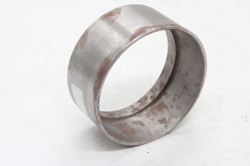 T000683 Втулка распорная — 2