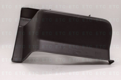 VO 20542684 Корпус подножки нижний правый