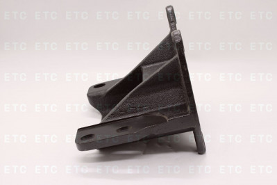 A94332313407390 Кронштейн стабилизатора правый