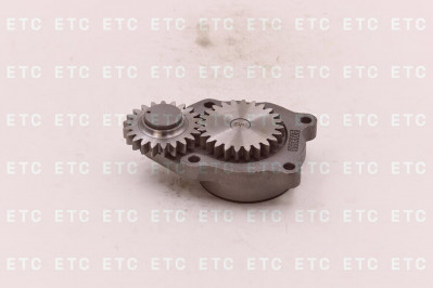 Насос масляный 6754-51-1111