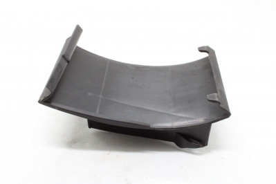 M3100613 Крышка дефлектора кабины правая