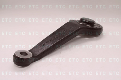 AZ712734006022 Сошка поворотного кулака нижняя прав.