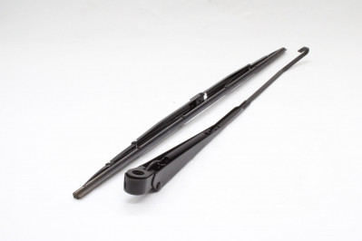 4431230240 Щетка стеклоочистителя