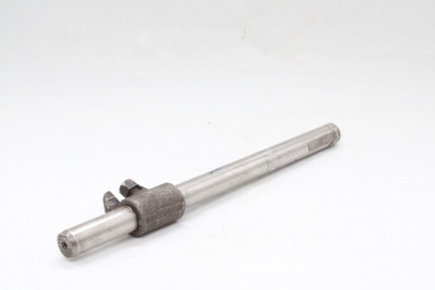 2016920355 Шток переключения 4-5 c хомутом пер. в сб.