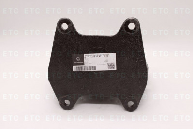 A94332313407390 Кронштейн стабилизатора правый