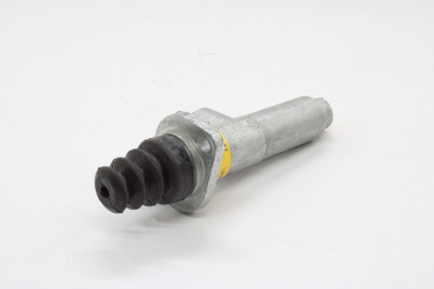 4436110040 Цилиндр сцепления главный D=22