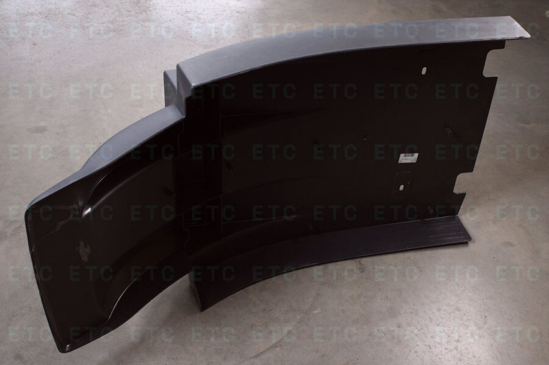 VO 82637695 Крыло переднее задняя часть — 1