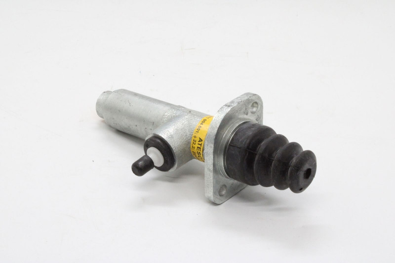 4436110040 Цилиндр сцепления главный D=22 — 5