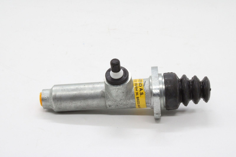 4436110040 Цилиндр сцепления главный D=22 — 1