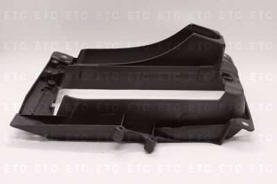 81251155007 Кронштейн фары слева